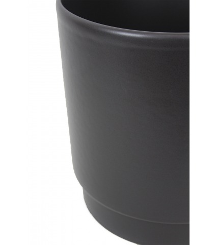 Pot rond noir en céramique