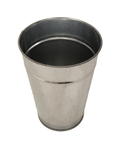 Grand vase en zinc
