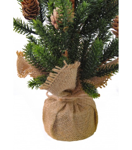Mini sapin artificiel avec pommes de pin