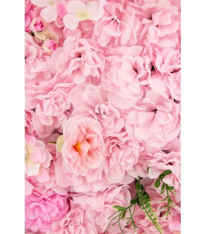 Mur de roses artificielles