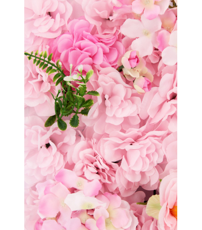 Mur de roses artificielles