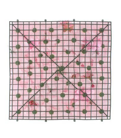 Mur de roses artificielles