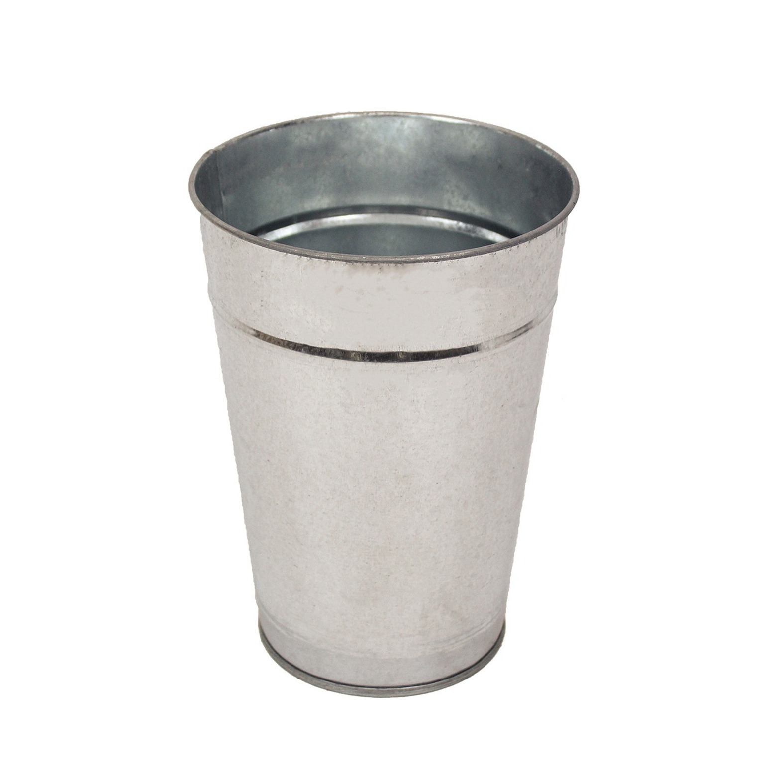 Grand vase en zinc