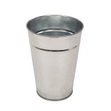 Grand vase en zinc