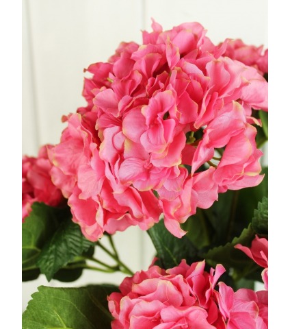 Hortensia artificiel rouge