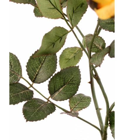 Rameau de roses jaunes artificielles