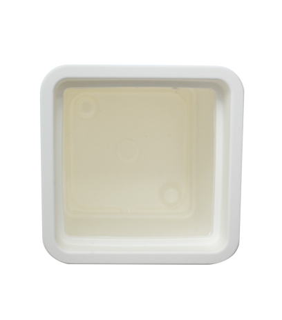 Grand pot cubique blanc strié en plastique